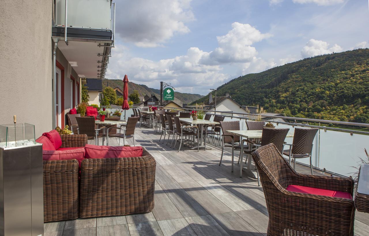 Hotel-Restaurant-Weingut Kapellenhof Klotten Exterior photo